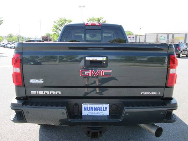 2018 GMC Sierra 2500HD Denali pickup Dark Slate Metallic - cars & for sale in Bentonville, AR – photo 4