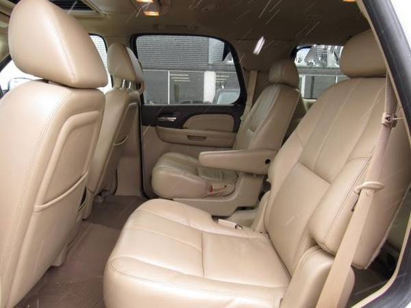 2008 GMC YUKON DENALI WITH DVD 6 2 V8 - - by dealer for sale in Spearfish, SD – photo 12