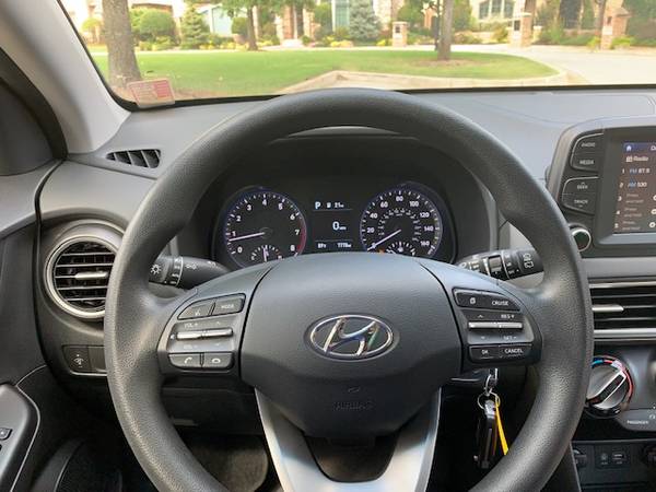 2019 HYUNDAI KONA SE AWD!! ONLY 7,779 MILES!! 1 OWNER!! 30+ MPG!! for sale in Norman, KS – photo 15