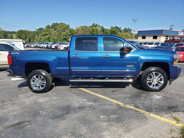 2016 Chevrolet Silverado 2500 HD Crew Cab 4WD High Country Pickup 4D 6 for sale in Harrisonville, MO – photo 4