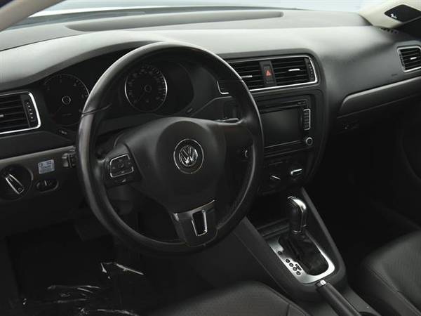 2013 VW Volkswagen Jetta 2.0L TDI Sedan 4D sedan Gray - FINANCE ONLINE for sale in Atlanta, GA – photo 2