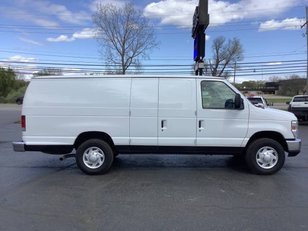 Clean Carfax! 2014 Ford E-250! Dependable! - - by for sale in Ortonville, OH – photo 6