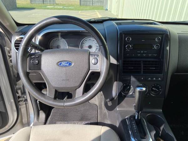 2008 Ford Explorer Sport Trac // ALL WHEEL DRIVE // CELAN CARFAX for sale in Clearwater, KS – photo 13