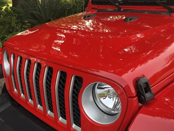 2020 Jeep Gladiator Overland - cars & trucks - by dealer - vehicle... for sale in North Hollywood, CA – photo 10