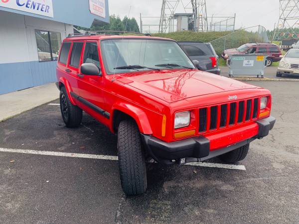 Must see ! 2000 Jeep Cherokee 4.0 liter nice wheels/lift for sale in Vancouver, OR – photo 3