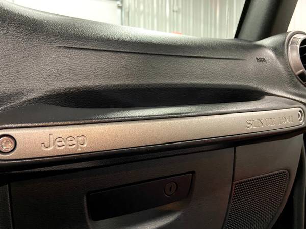 2018 Jeep Wrangler JK Utility Sport hatchback Black for sale in Branson West, MO – photo 13