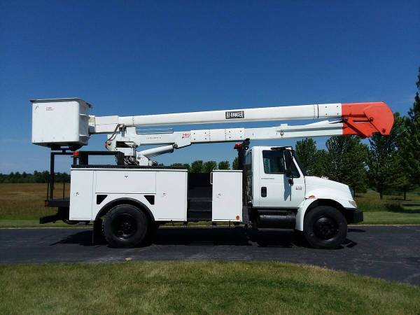 53k Miles 60' Material Handling 2004 International 4300 Bucket Truck for sale in Hampshire, FL – photo 2
