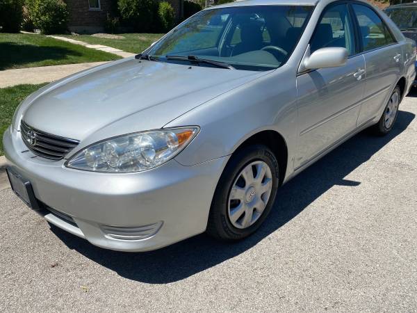 2006 Toyota Camry LE low miles for sale in Skokie, IL – photo 2