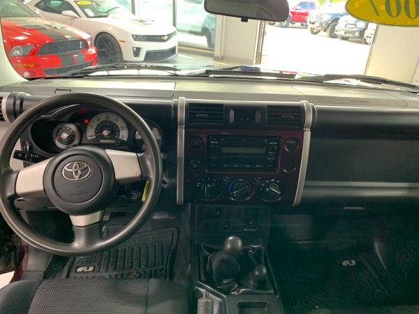 2007 TOYOTA FJ CRUISER - cars & trucks - by dealer - vehicle... for sale in Springfield, IL – photo 9