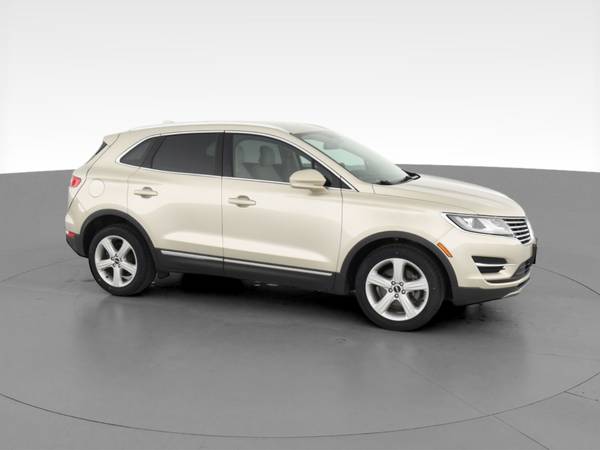 2017 Lincoln MKC Premiere Sport Utility 4D suv Gold - FINANCE ONLINE... for sale in Saint Louis, MO – photo 14