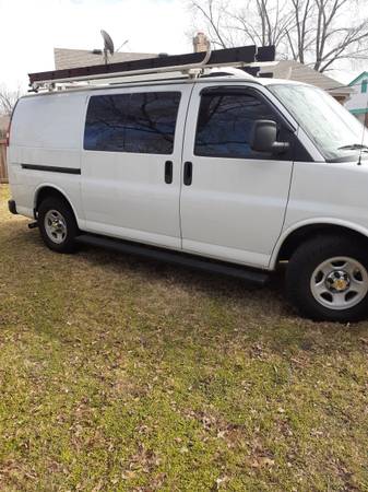 Chevy Express 2008 SOLD - cars & trucks - by owner - vehicle... for sale in Wichita, KS – photo 3