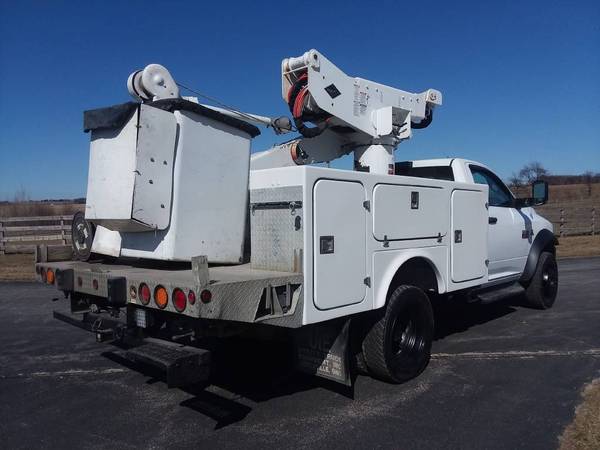 2012 Dodge Ram 5500 41 4x4 Diesel Bucket Truck Material Handling for sale in Gilberts, WI – photo 8