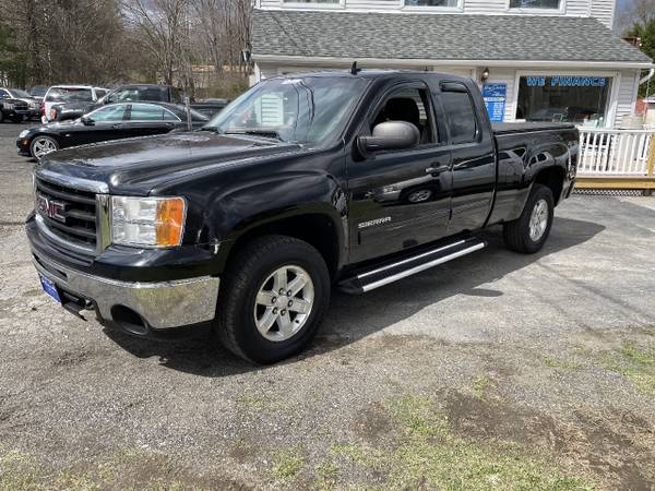 2011 GMC Sierra 1500 4WD Ext Cab 143 5 SLE - - by for sale in Charlton, MA – photo 2