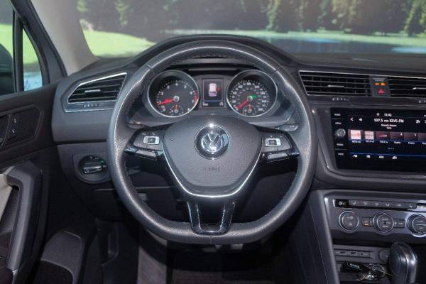 2020 VW Volkswagen Tiguan SE suv Gray - - by dealer for sale in Glendale, CA – photo 17