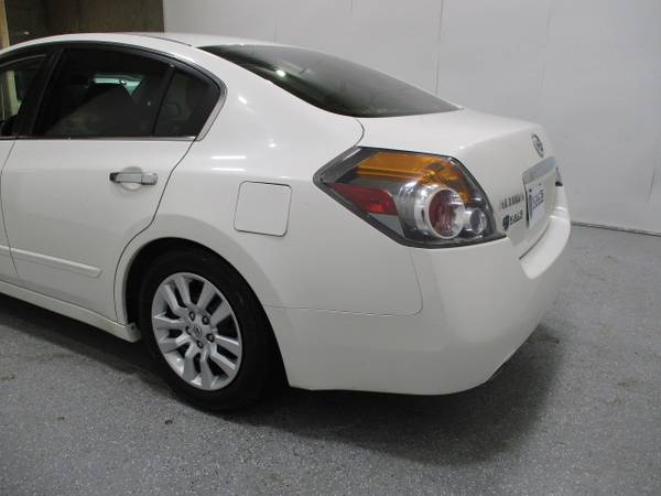 2009 Nissan Altima 4dr Sdn I4 CVT 2 5 S - - by dealer for sale in Wadena, MN – photo 6