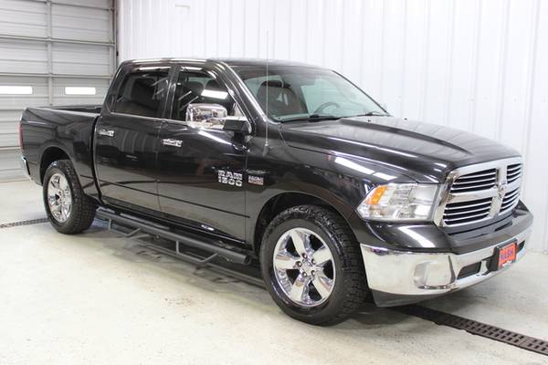 2016 Ram 1500 2WD Crew Cab 140.5 Lone Star for sale in Lockhart, TX – photo 2