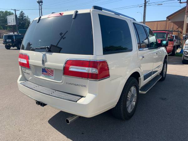 ★★★ 2007 Lincoln Navigator / 4x4 / Fully Loaded! ★★★ for sale in Grand Forks, ND – photo 6