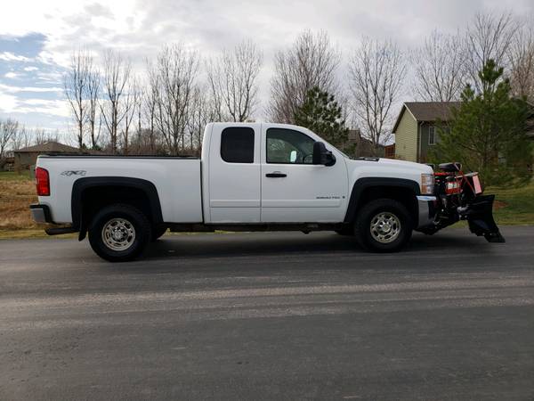2007.5 Chevy 2500 Plow Truck - cars & trucks - by owner - vehicle... for sale in Sioux Falls, SD – photo 6