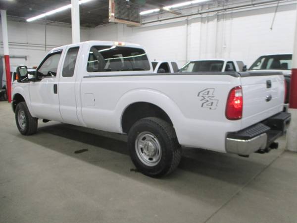 2014 Ford Super Duty F-250 XL 4WD Ext Cab Long Bed V8 Gas F250 for sale in Highland Park, IL – photo 3