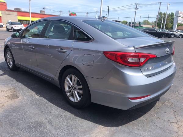 2015 Hyundai Sonata SE - Try - - by dealer for sale in Fairview Heights, MO – photo 3