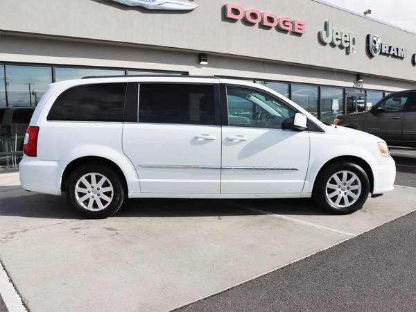 2016 Chrysler Town & Country Touring Passenger Van for sale in Walla Walla, WA – photo 2