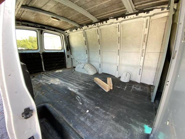 2000 GMC Savana Cargo G1500 3dr Cargo Van 100% CREDIT APPROVAL! -... for sale in TAMPA, FL – photo 19