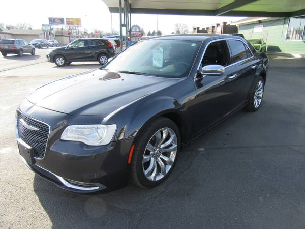 2018 Chrysler 300 Limited Like New Low Miles! - - by for sale in Billings, MT – photo 5