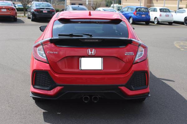 2018 Honda Civic Hatchback Sport Touring w/Navigation, 26, 800 Miles! for sale in Milton, WA – photo 5