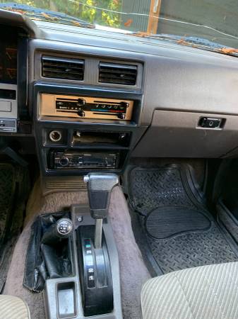 1986 Nissan SE 4x4 V6 pickup for sale in Bellingham, WA – photo 3