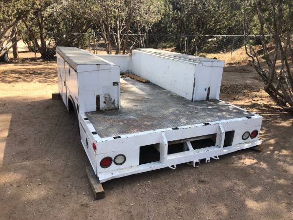 used service bed from 04 ford f450 for sale in Acton, CA – photo 2