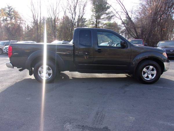 2010 Nissan Frontier SE V6 4x4 4dr King Cab Pickup 5A WE CAN FINANCE... for sale in Londonderry, NH – photo 5