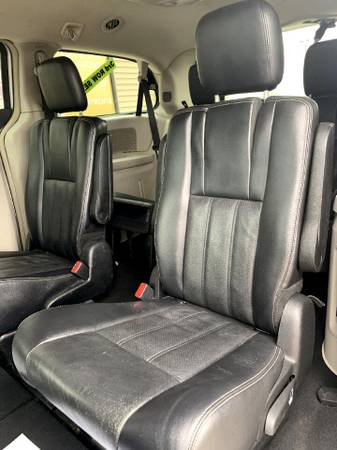 2012 Chrysler Town & Country 4dr Wgn Touring - - by for sale in Chesaning, MI – photo 10