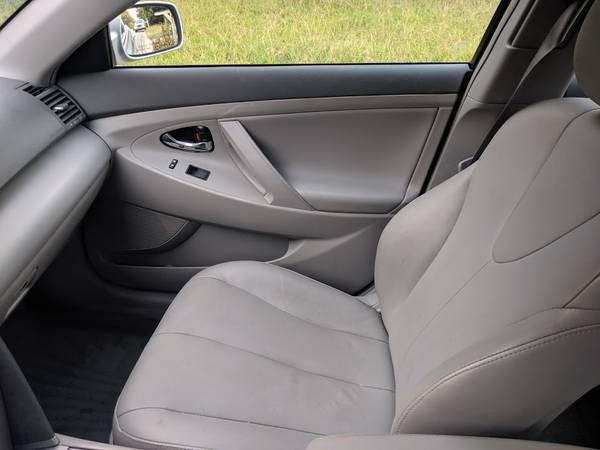 SILVER 2008 TOYOTA CAMRY HYBRID - 25 SERVICE RECORDS - LEATHER- 40 MPG for sale in Powder Springs, TN – photo 8