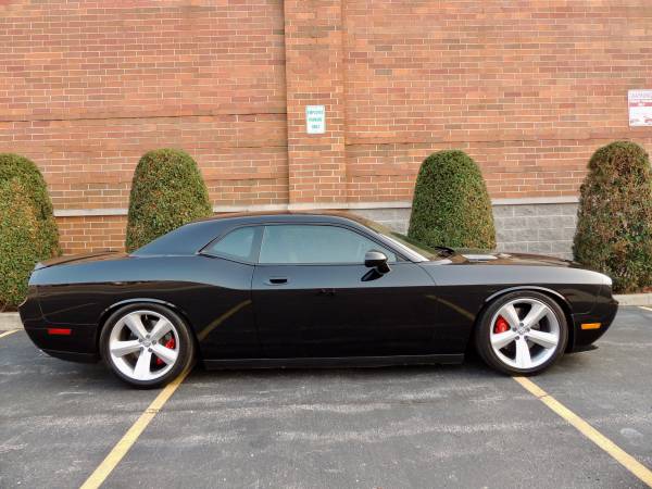 2009 Dodge Challenger SRT8 - cars & trucks - by owner - vehicle... for sale in milwaukee, WI – photo 6