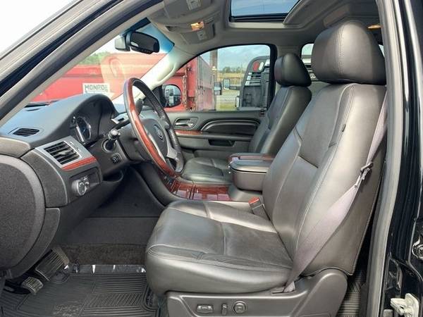 2013 Cadillac Escalade Premium AWD Navi Tv/DVD Sunroof Cln Carfax We F for sale in Canton, OH – photo 9