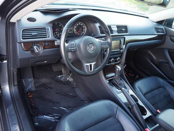 2014 Volkswagen Passat TDI SEL Premium SKU:EC108695 Sedan for sale in Englewood, CO – photo 13