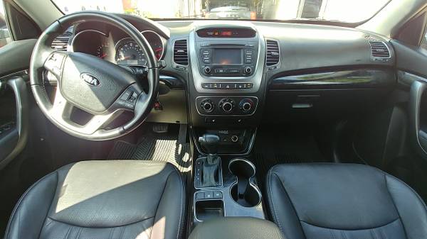 2015 Kia Sorento (taken great care of) for sale in Manchester, IA – photo 7