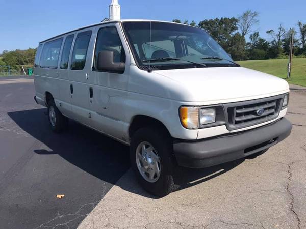 2004 Ford E-350 Super Duty 15 Passenger Van Runs Great!!! for sale in Wooster, AR – photo 3