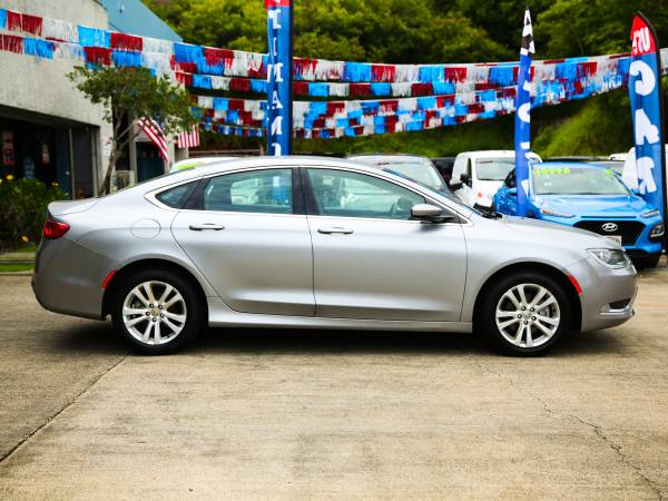 2016 Chrysler 200 Limited Sedan, Backup Cam, Auto, 4-Cyl, Silver for sale in Pearl City, HI – photo 8