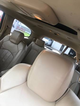 2008 Buick Enclave - cars & trucks - by owner - vehicle automotive... for sale in Columbus, OH – photo 11