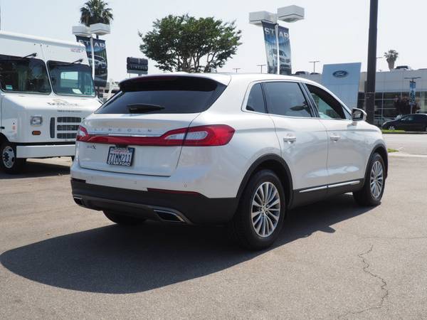 2016 Lincoln MKX Select - cars & trucks - by dealer - vehicle... for sale in Glendale, CA – photo 6