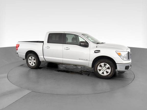 2017 Nissan Titan Crew Cab SV Pickup 4D 5 1/2 ft pickup Silver for sale in Asheville, NC – photo 14