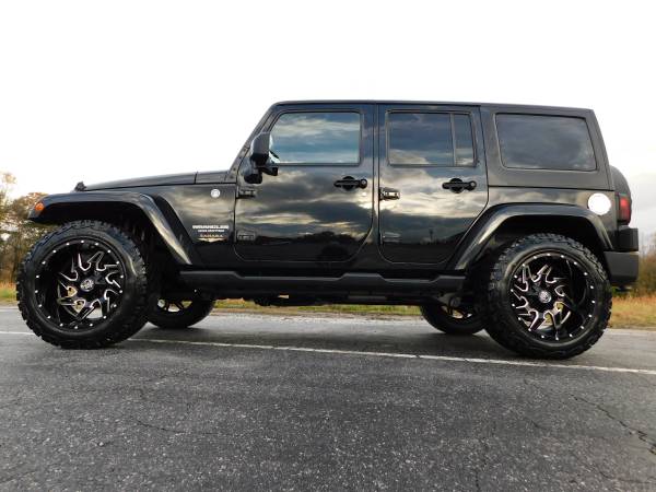 LIFTED 14 JEEP WRANGLER SAHARA 6 SPEED MANUAL 3.6L 4X4 20X12 NEW... for sale in KERNERSVILLE, SC – photo 9