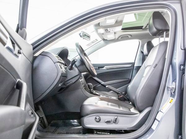 2018 Volkswagen Passat 2 0T SE - - by dealer - vehicle for sale in San Rafael, CA – photo 12