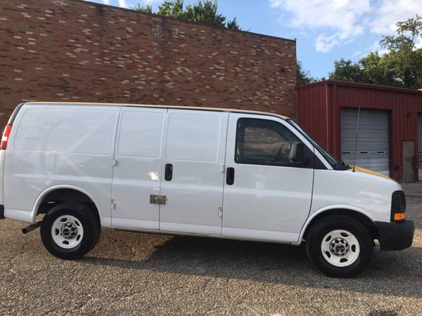 2014 GMC Savana 2500 cargo van AT AC PL MD Inspection Warranty... for sale in TEMPLE HILLS, MD – photo 3