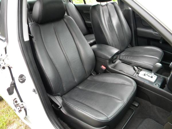 2008 HYUNDAI SONATA LIMITED..LEATHER..SUNROOF..86K MILES! for sale in Brentwood, MA – photo 12