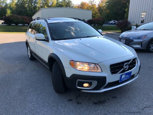 2012 VOLVO XC70 AWD - cars & trucks - by dealer - vehicle automotive... for sale in Williston, VT – photo 3