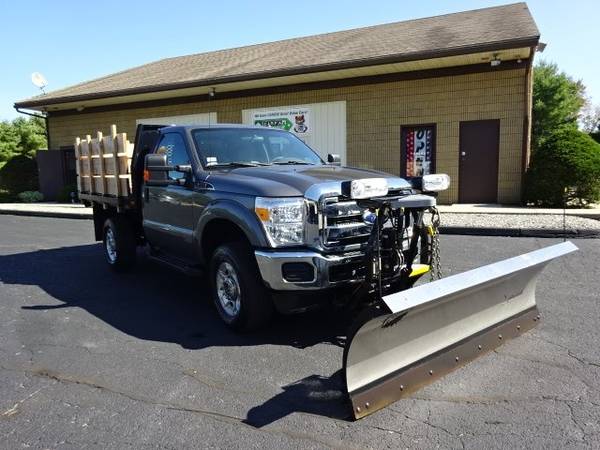 2011 Ford Super Duty F-350 SRW 4WD Reg Cab XLT DUMP TRUCK WITH... for sale in Kingston, NH – photo 2