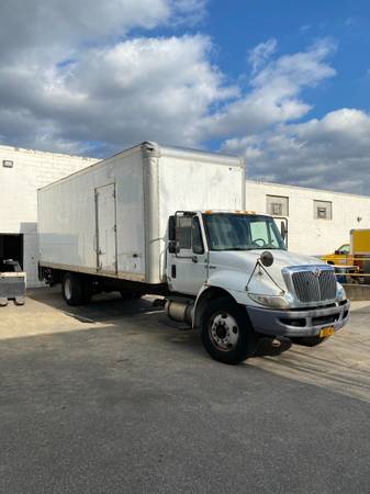 2011 International 4300 26' Box Truck - cars & trucks - by owner -... for sale in Brightwaters, NY – photo 5