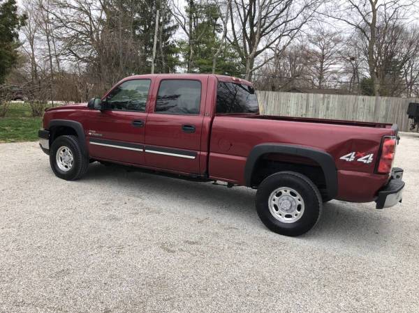 1-OWNER DURAMAX - DIESEL CHEVY SILVERADO 25OO-HD CREW - cars & for sale in Other, IN – photo 8